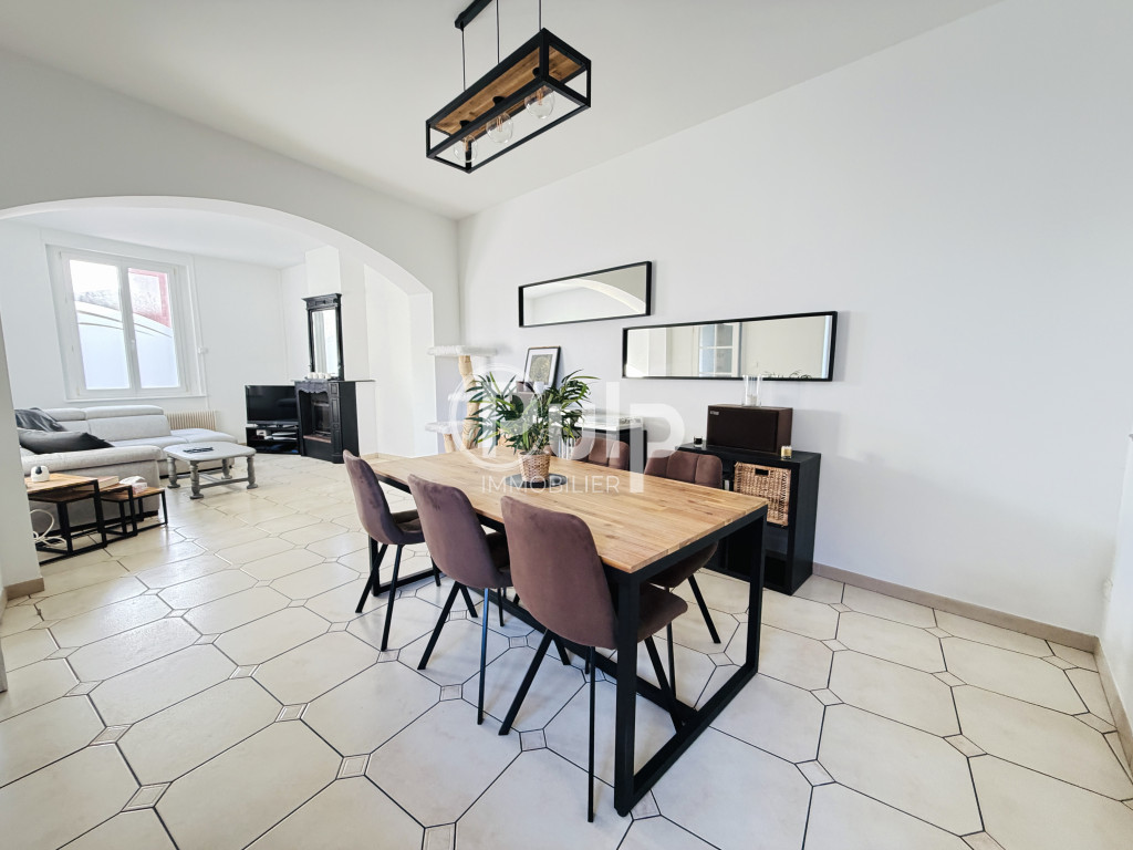 Maison de ville familiale 6 chambres + Bureau - Angres