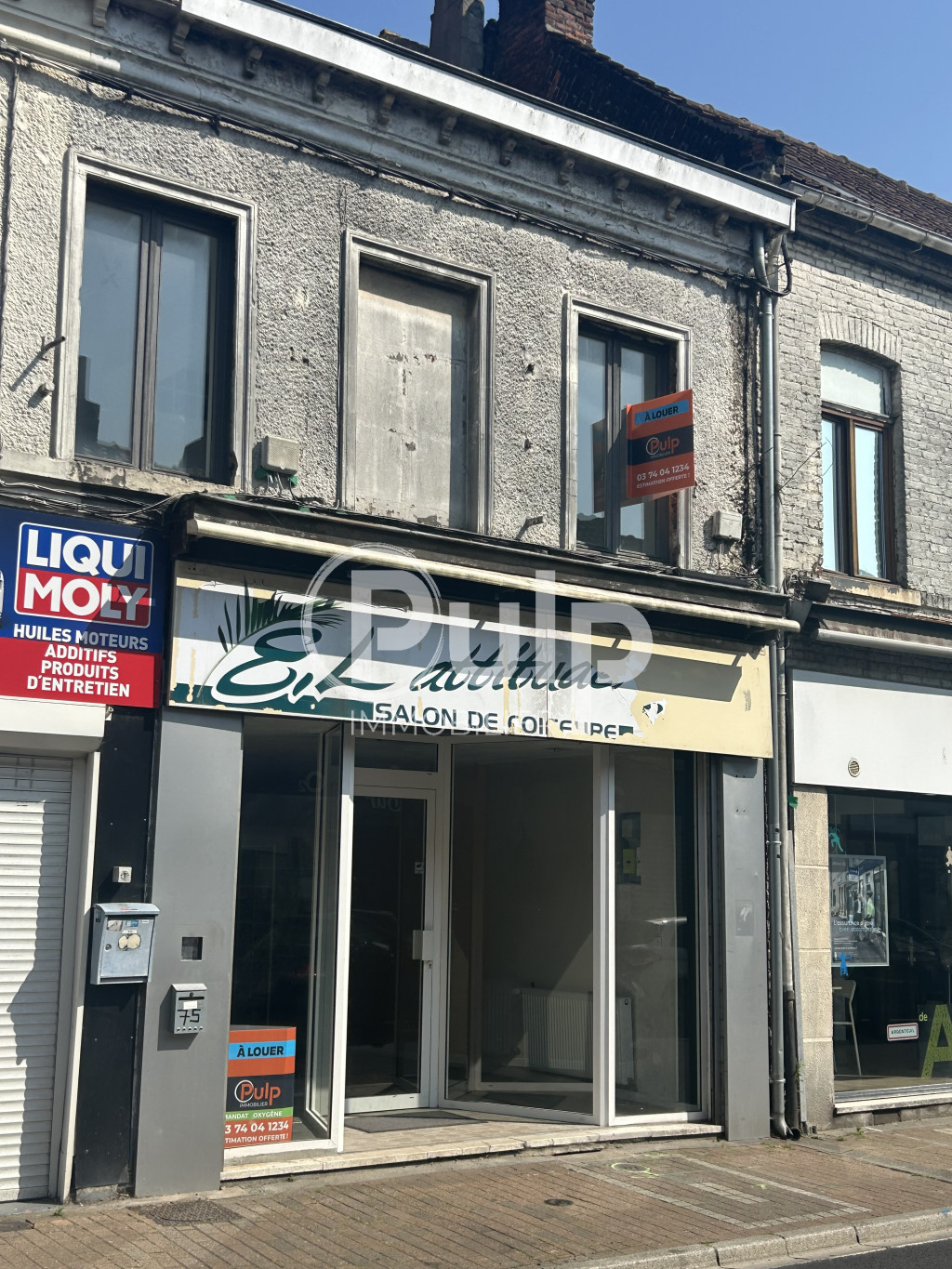 À Louer – Local Commercial avec Logement et Cour à Carvin – 170 m² au total