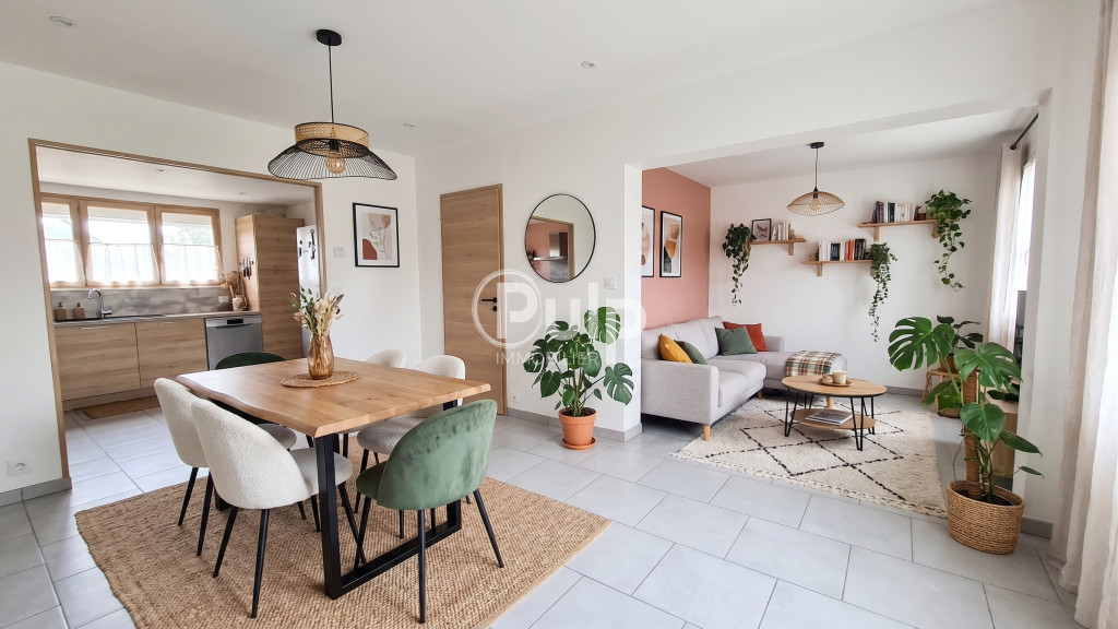 Charmante maison de ville avec 3 chambres, jardin et garage dans un secteur calme