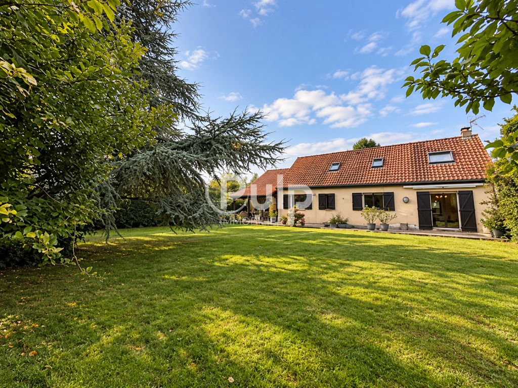 Maison 6 pièces 120 m² · à Bellebrune · 120 m² · 225 000 €