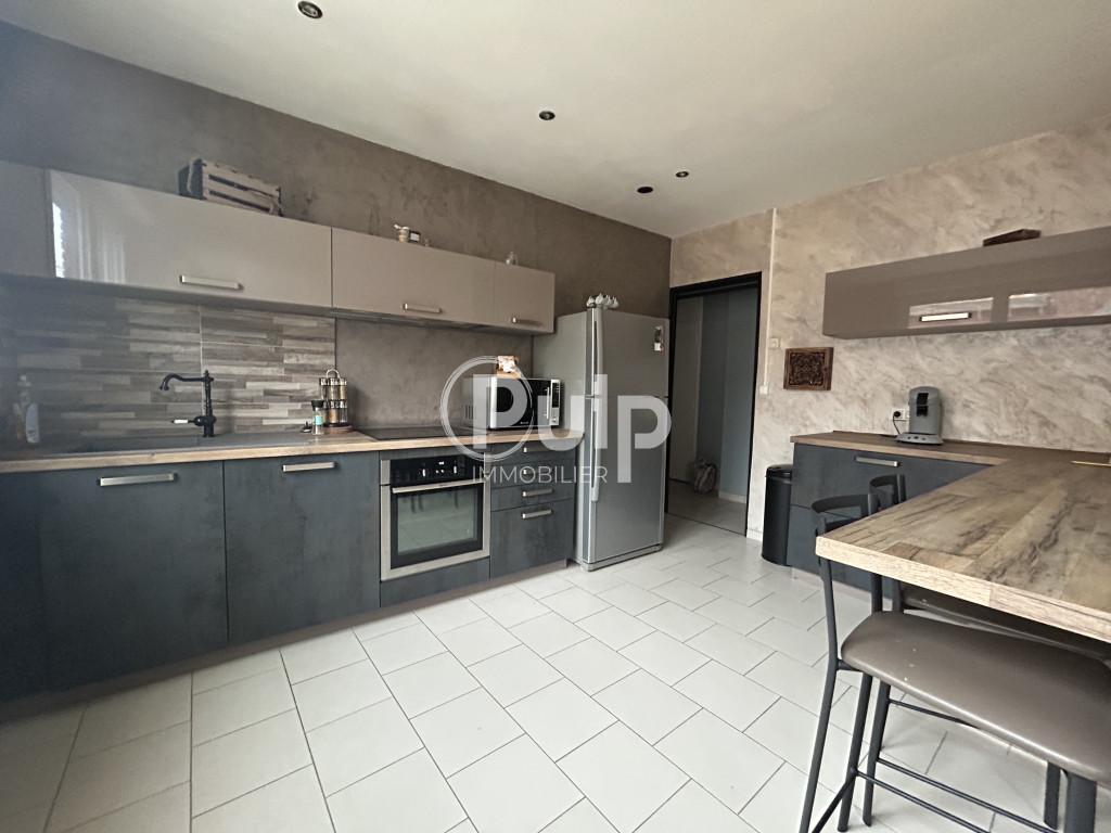 Maison 5 pièces 90 m² · à Hénin-Beaumont · 90 m² · 110 000 €