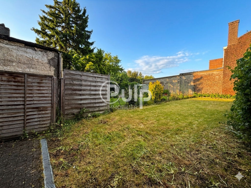 Maison 5 chambres / jardin / en parfait état
