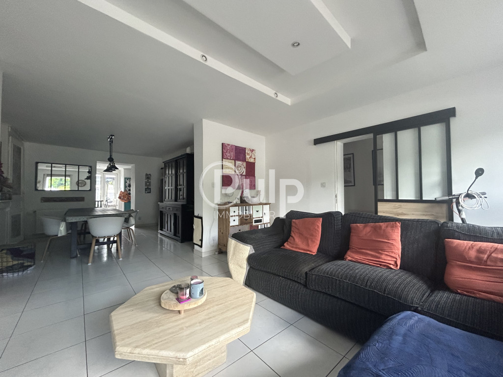 Maison 10 pièces 152 m² · à Hénin-Beaumont · 152 m² · 189 000 €