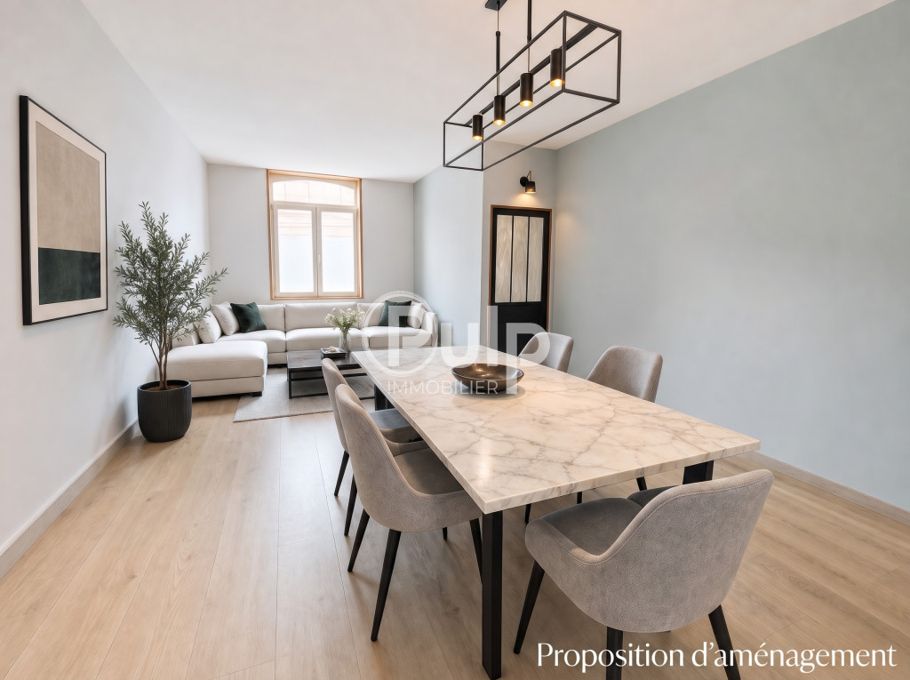 Maison de ville 115 m2,  4 chambres avec beau jardin