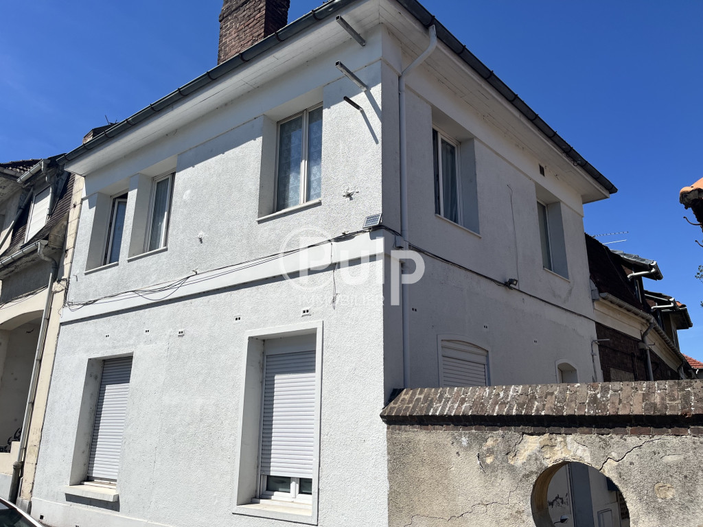 Cambrai – IMMEUBLE DE RAPPORT – 2 appartements loués