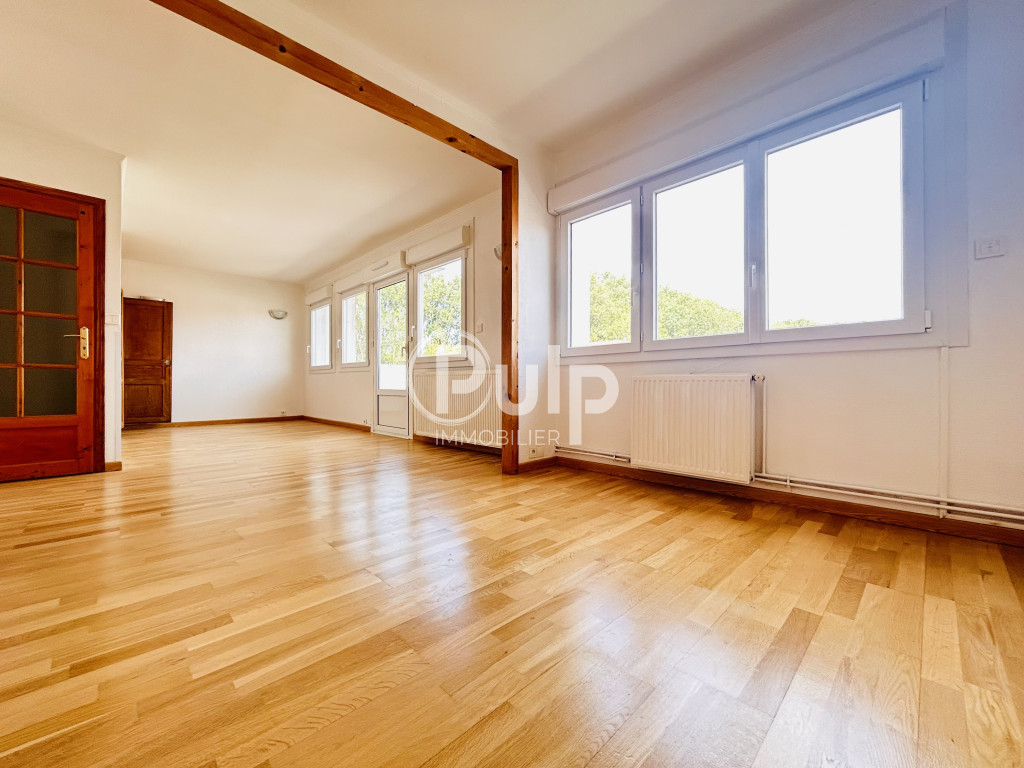 Sainte-Catherine: appartement T4 avec extérieur, garage, cave et parking