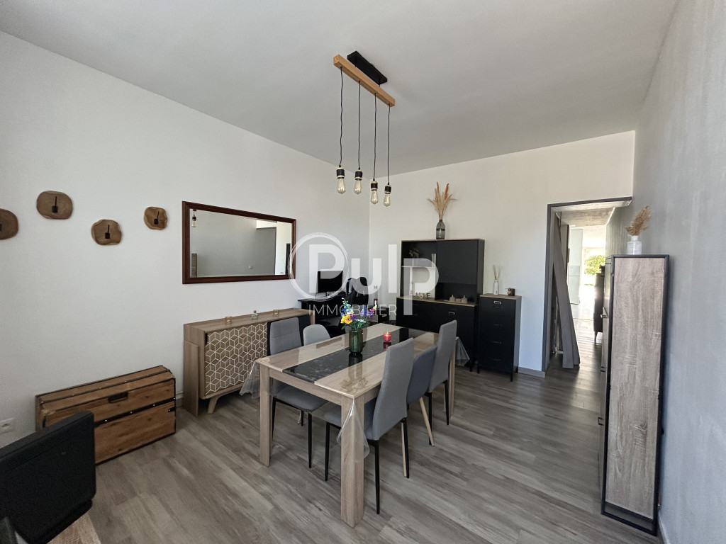 Maison 3 chambres sans travaux avec jardin et stationnement privatif