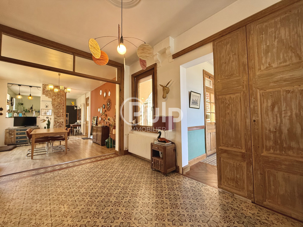 Maison 10 pièces 266 m² · à Wingles · 266 m² · 259 900 €