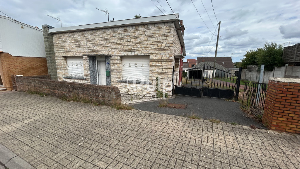 Plain pied à travaux, jardin , garage
