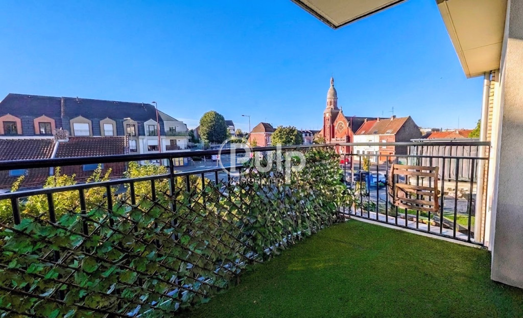 Appartement récent avec terrasse au cœur de la ville