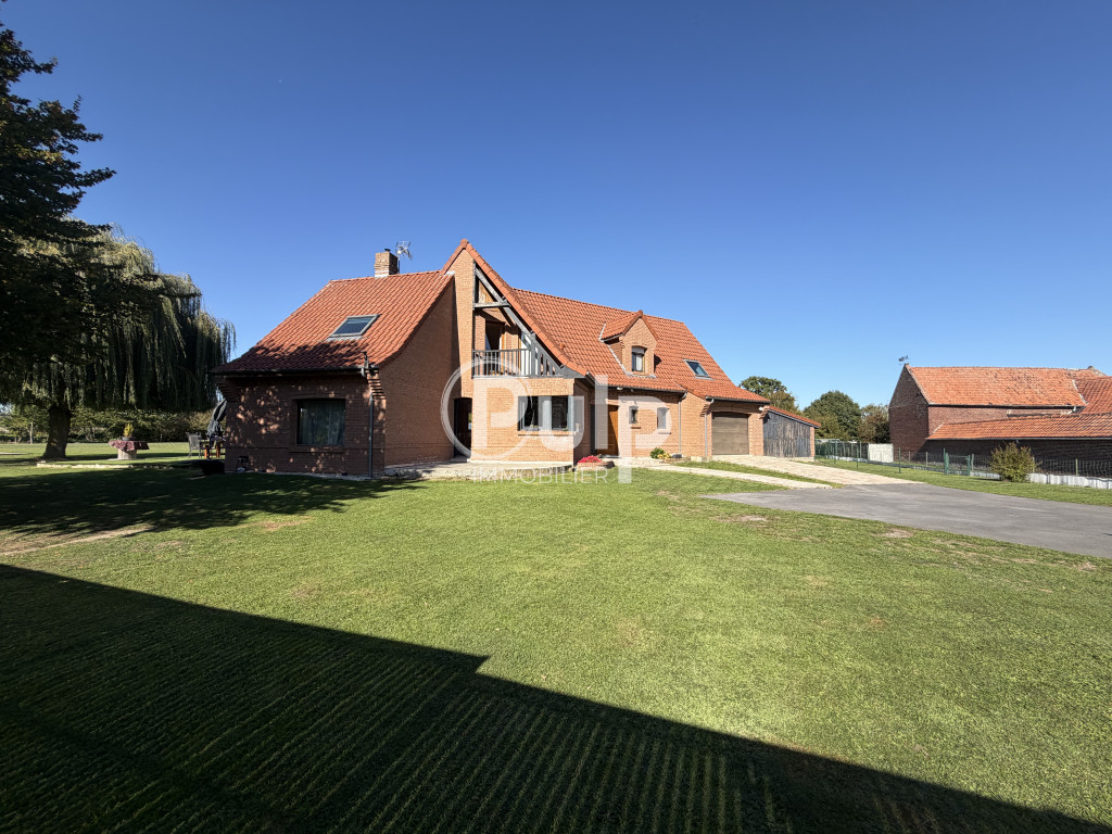 Pavillon d'architecte a Moncheaux